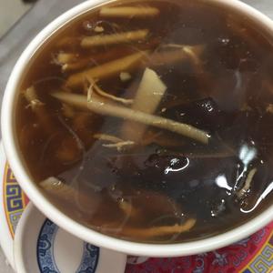 sopa de aletas de tiburon