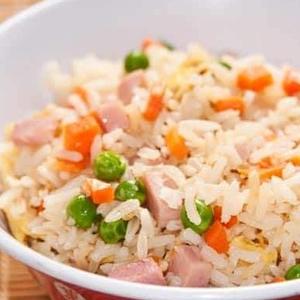 arroz frito con tres delicias